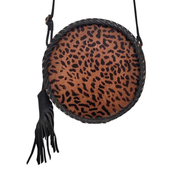 Saudara Circle Cowhide bag - Picture 5 of 10